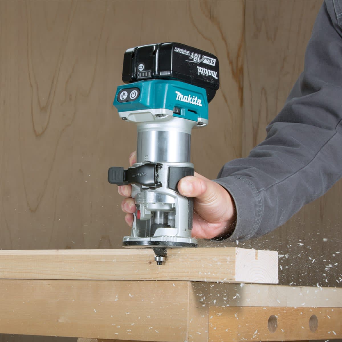 RUTEADORA INALAMBRICO MAKITA 18V 1/4 -1/8 DRT50Z4