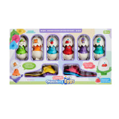 6 patitos emparejados en huevos