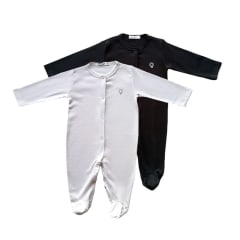 SET 2 PIEZAS ENTERITO BLANCO/NEGRO CON PATITAS