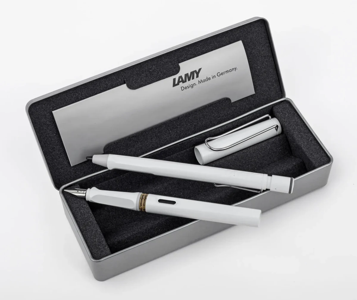 Set Safari Pluma + Portaminas White (LA)1