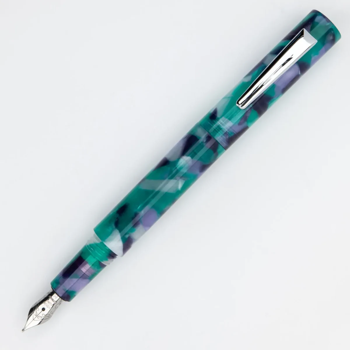 Pluma Monteverde MVP(cartridge, eyedropper)Green Abstracts M1