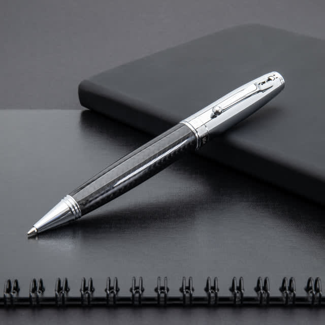 Bolígrafo Monteverde Invincia Chrome Carbon Fiber2