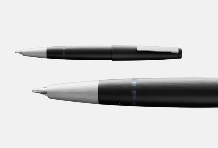 Pluma LAMY 2000 Makrolon EF gold6