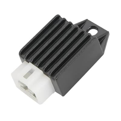 Rectificador Regulador de Voltaje GY6 Scooter s/Cable 4P Negro1