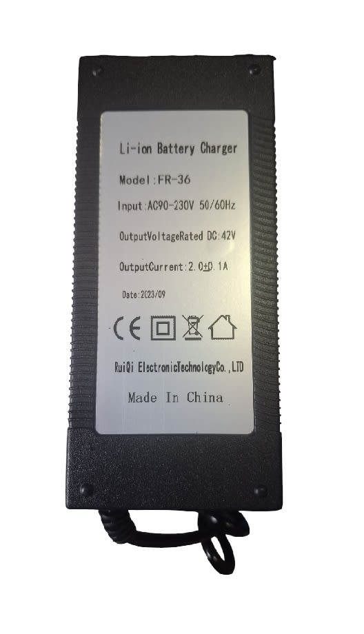 Cargador 36vdc Motos Scooter Electricas 90-230vac Salida 42vdc 1A2
