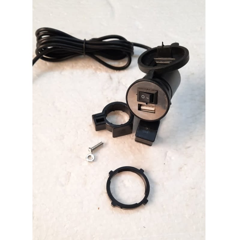 Cargador USB Moto6
