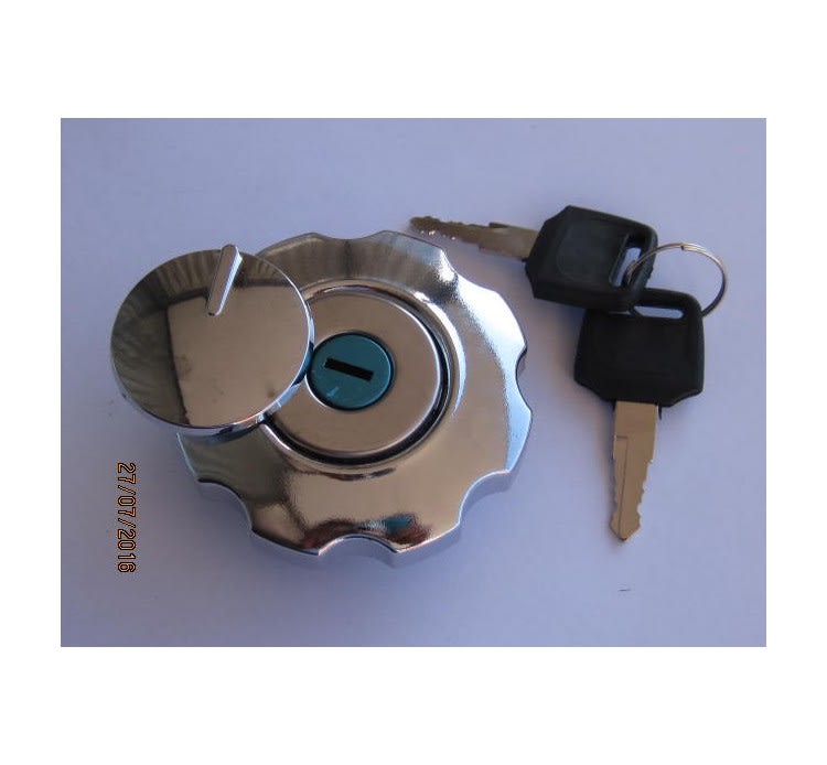 Tapa Estanque bencina c/llave moto CG Cromada 0