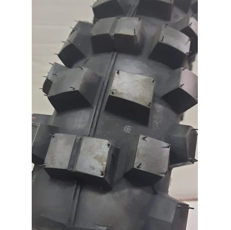 Neumático 18D 110/100-18 6PR3