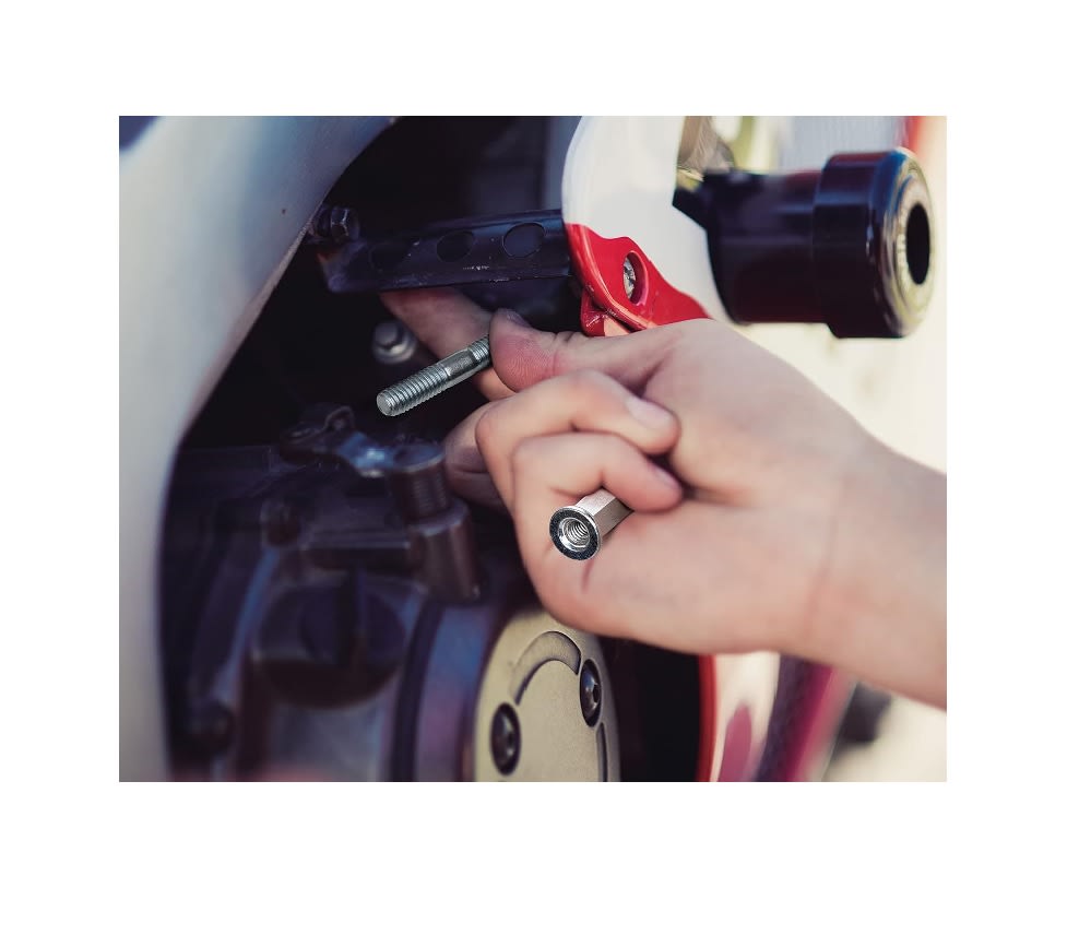 Par Perno Tuerca Tubo Escape M610