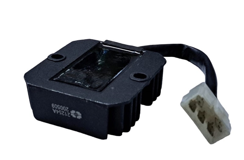 Rectificador regulador de voltaje 5 cables macho gy6 3