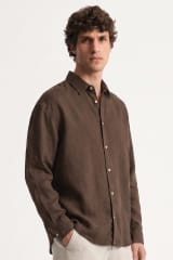 Camisa clásica de algodón manga larga hombre café
