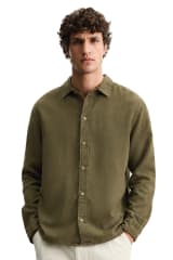Camisa clásica de algodón manga larga hombre militar claro