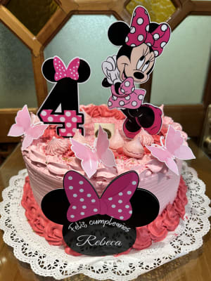 Torta Temática Minnie Mouse