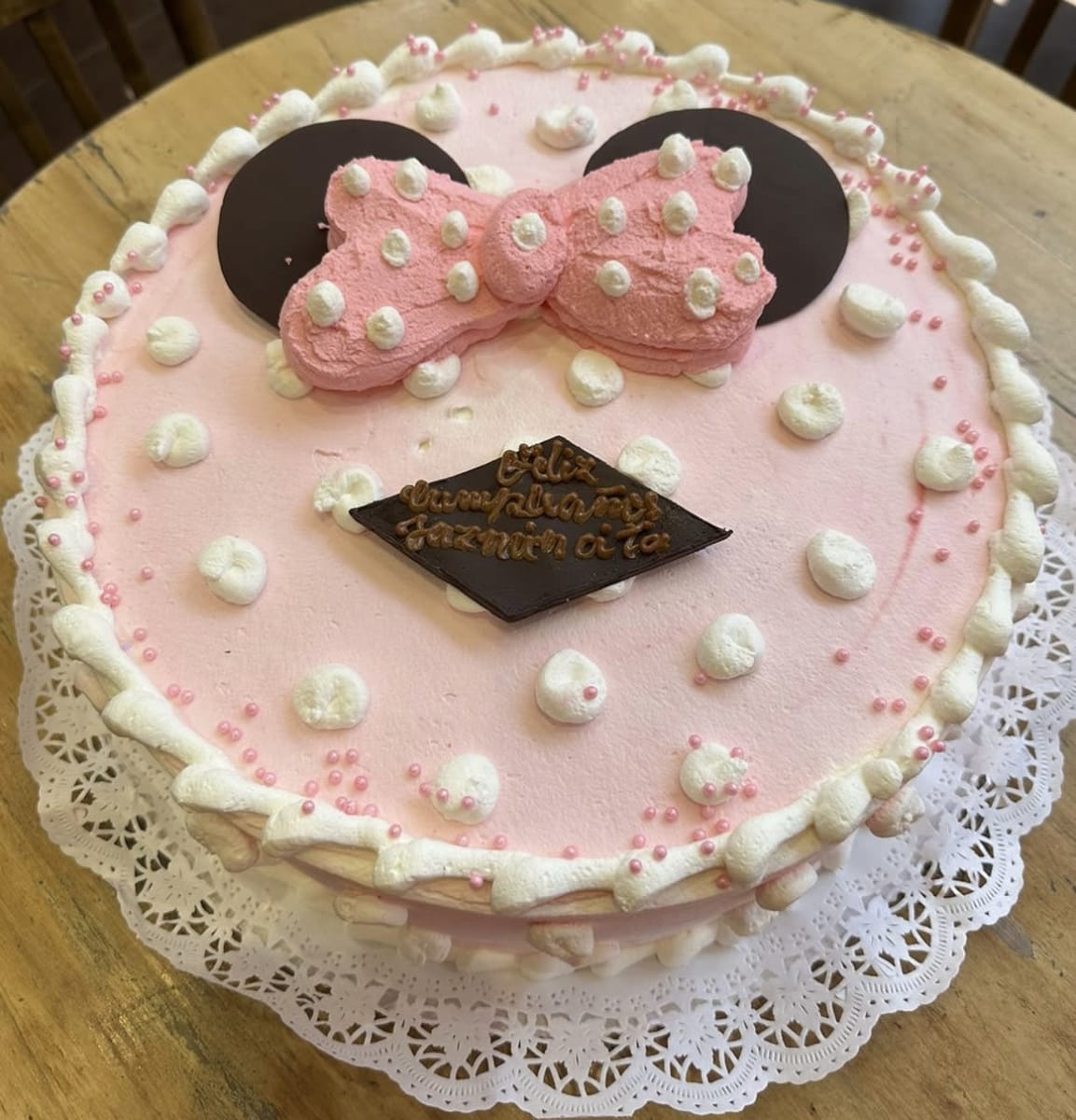 Torta Temática Minnie Moño Rosa1