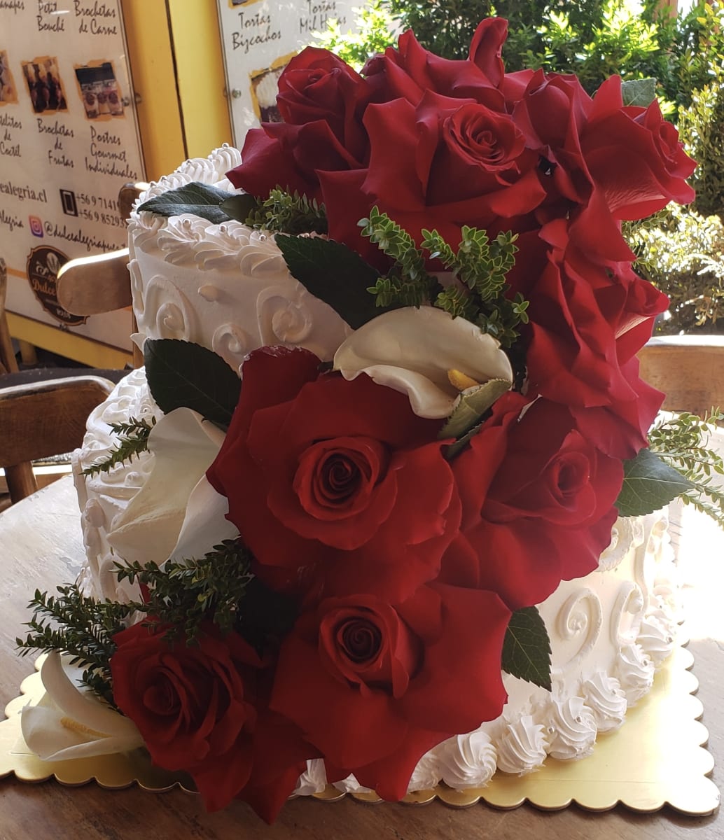 Torta Novios Rosas Rojas1