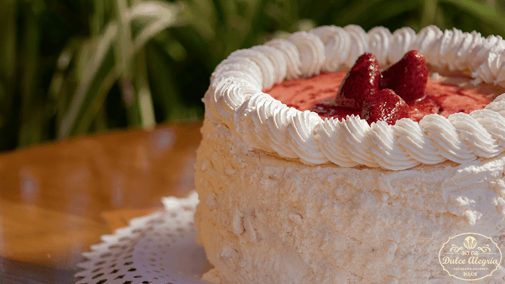 Torta Helada Frutilla1