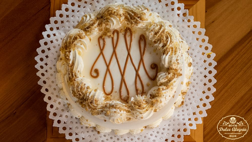 Torta Bizcocho Almendra Manjar Sin Azúcar1