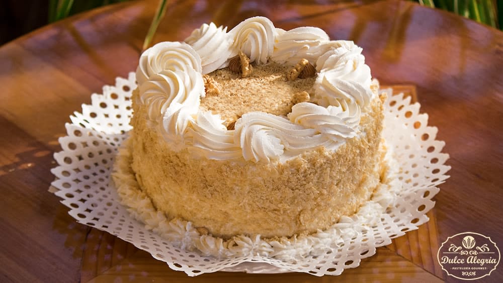 Torta Mil Hojas Manjar Chantilly Nuez Sin Azúcar3
