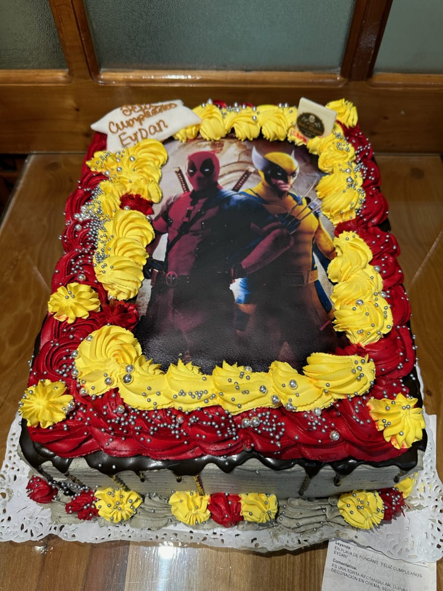 Torta Temática wolverine and deadpool2