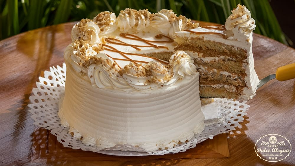 Torta Bizcocho Almendra Manjar Sin Azúcar2