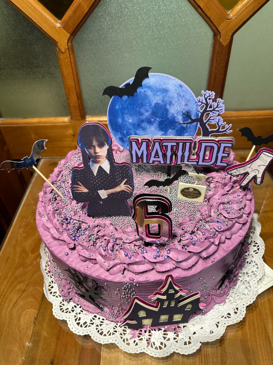 Torta Temática Merlina2