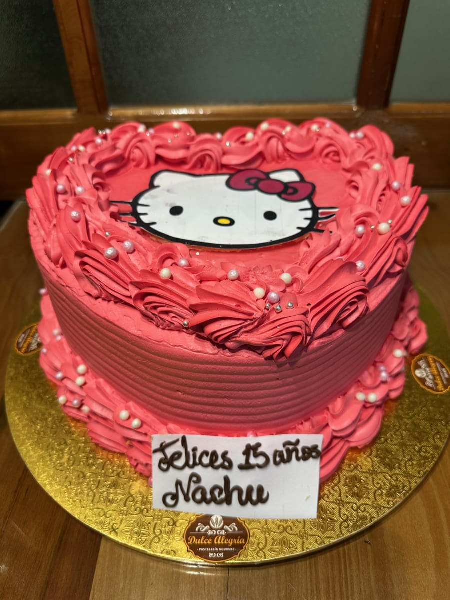 Torta Temática Kitty2