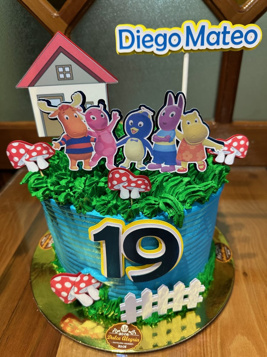 Tortas temática backyardigans1