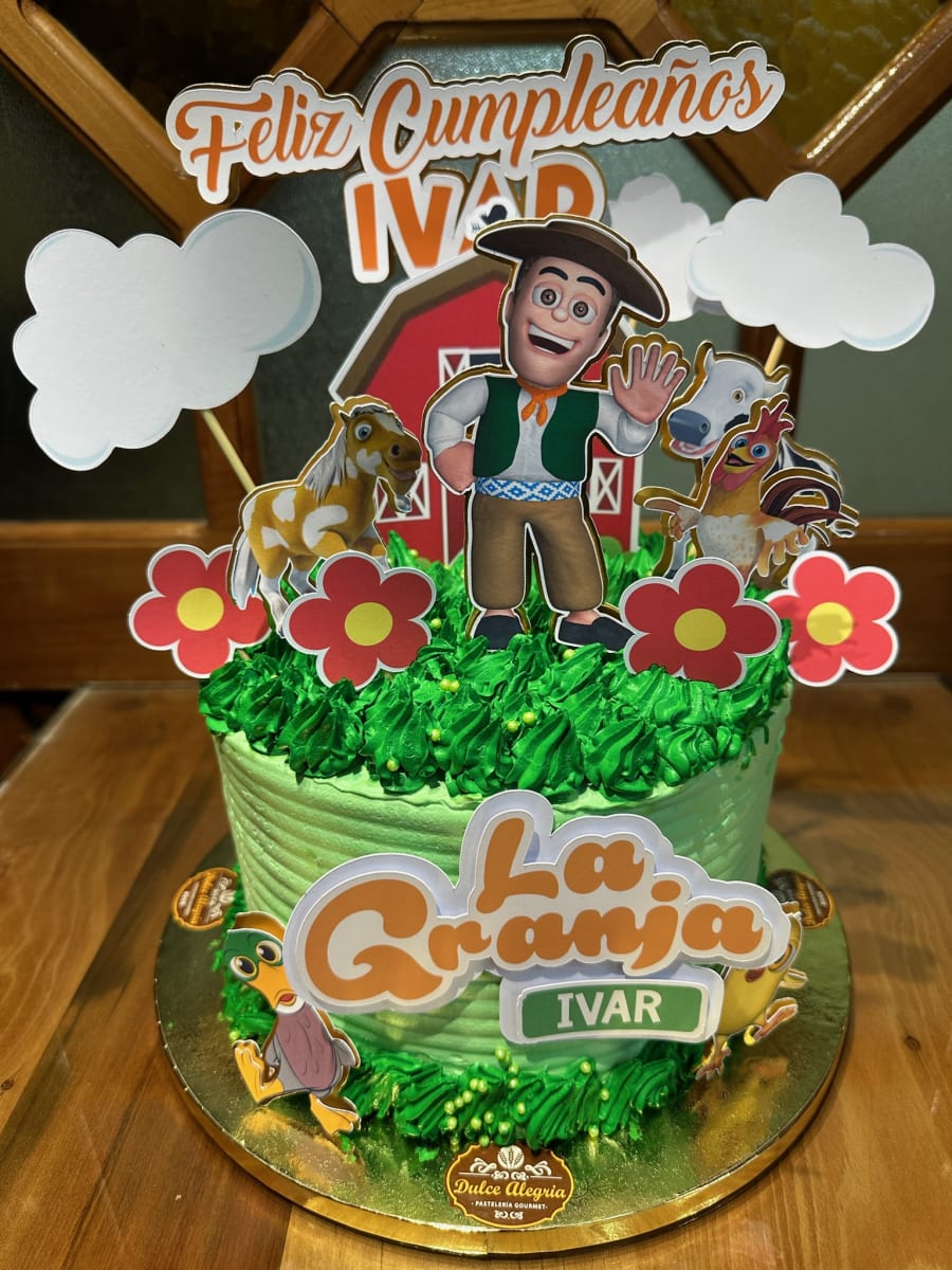 Tortas temática la granja de Zenón1