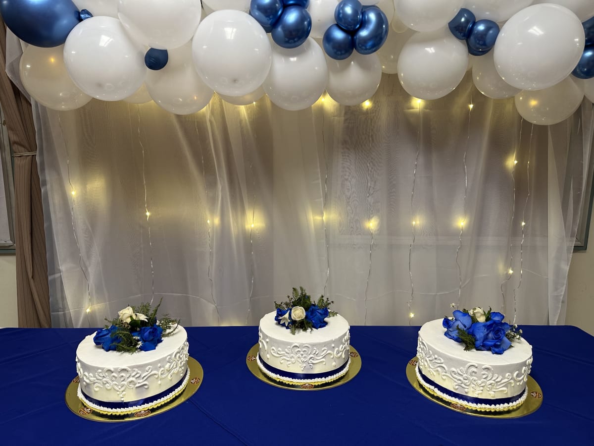 Torta Novios Rosas Azul & Crema1