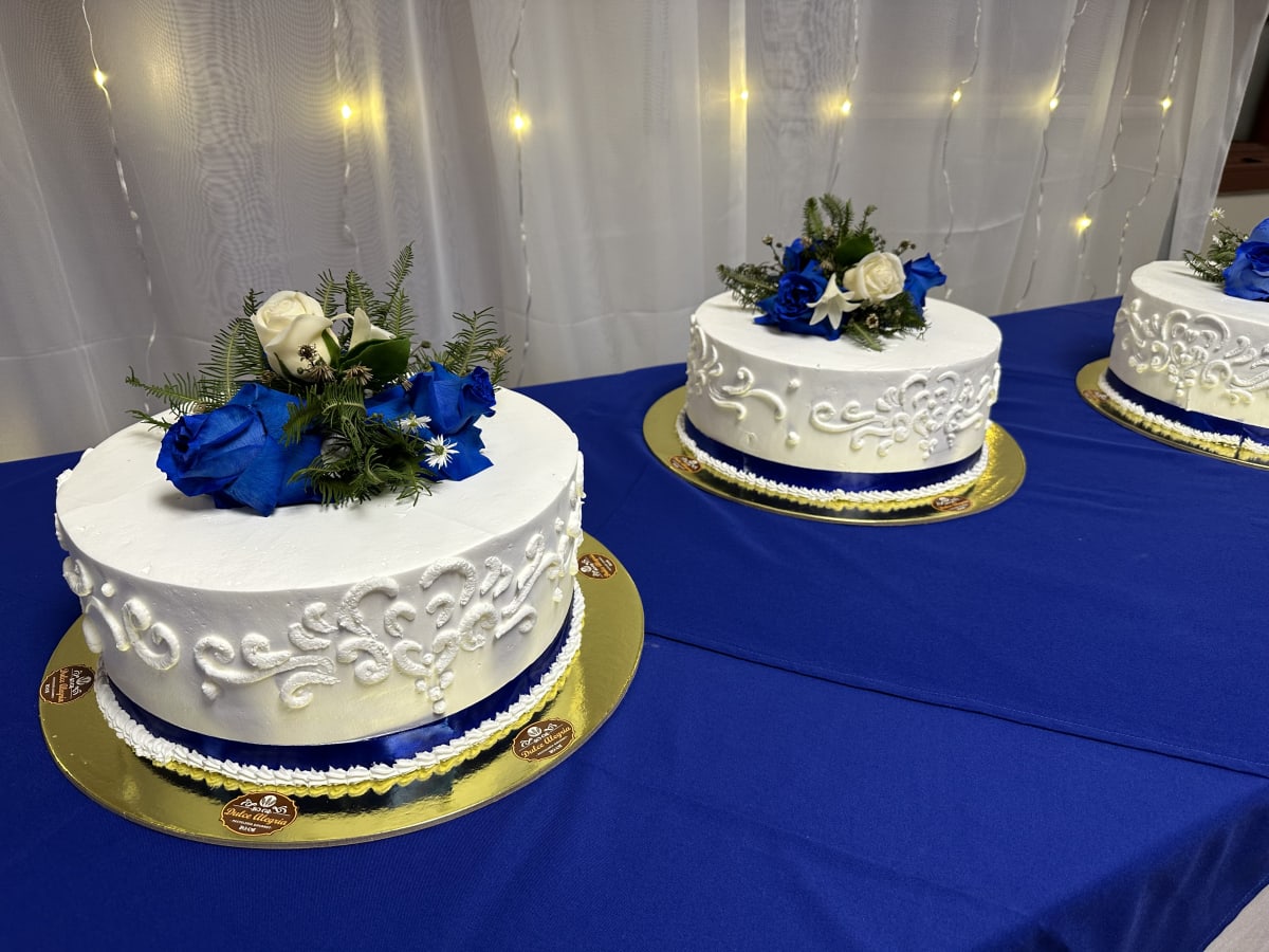 Torta Novios Rosas Azul & Crema2