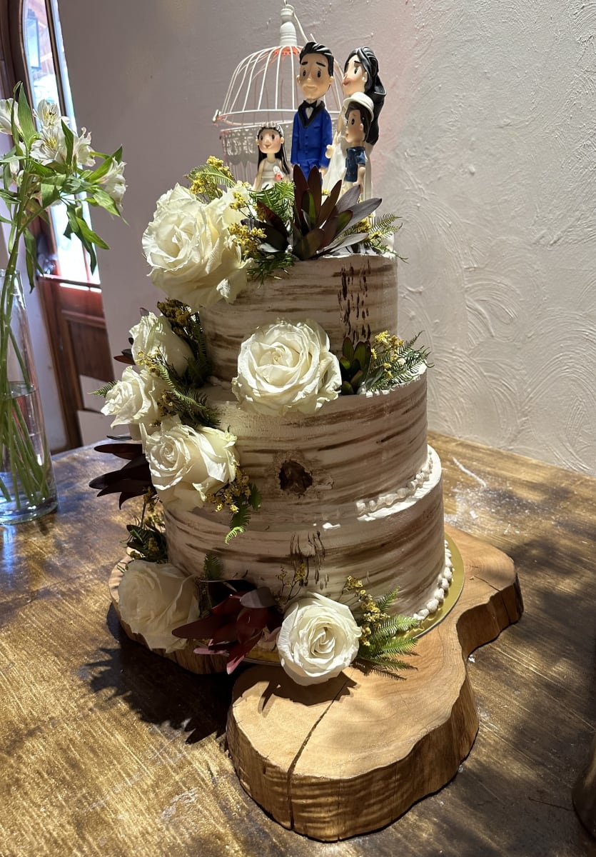 Torta Novios Temática Desnuda & Rosas Crema4