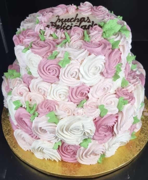Torta Temática Rosas & Hojas1