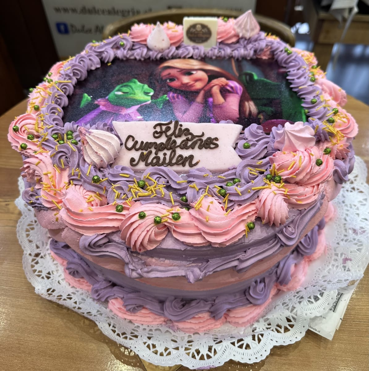Torta Temática Rapunzel1