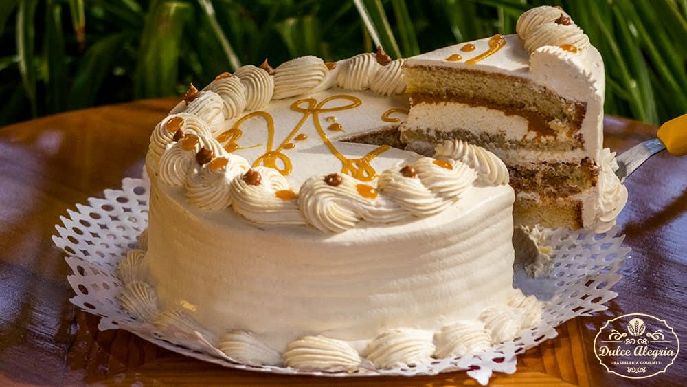 Torta Bizcocho Lúcuma Manjar Nuez2