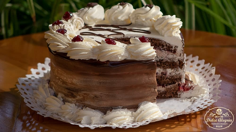 Torta Bizcocho Selva Negra 3