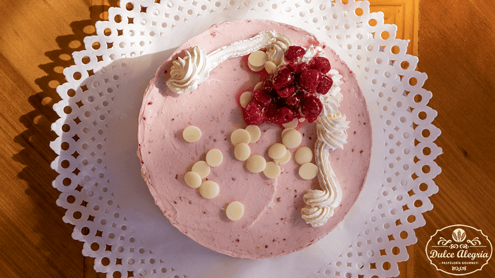 Postre Gourmet Mousse Frambuesa Chocolate Blanco1