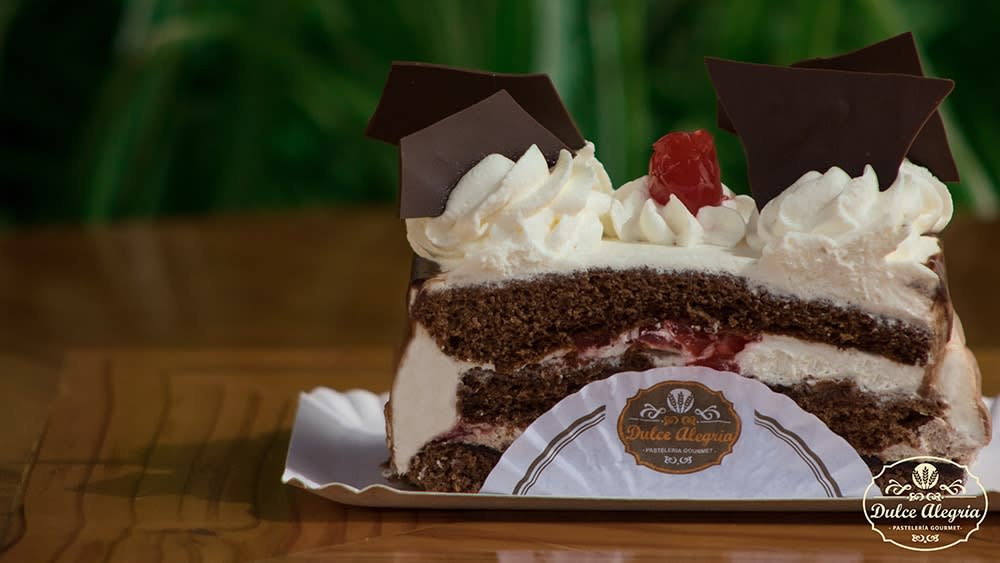 Pastel Selva Negra - Pastelería Dulce Alegría