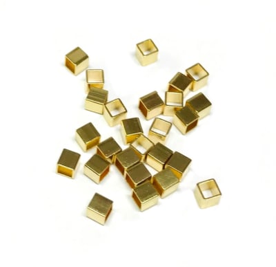 Mostacilla Gold Filled Cuadrada 3x3mm Lisa (10 Unidades)