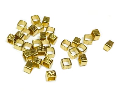 Mostacilla baño oro 18k 3x3mm Cuadrada Satinada (10 Unidades)