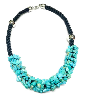 Collar Cordón y Turquesa Reconstituída Broche (Tira)