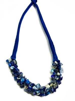 Collar Cordón Hilado y Lapislázuli Broche (Tira)1