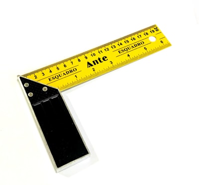 Escuadra Acero 8