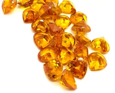 7X7mm Topacio Sintético Dark Gold Corazón (Un)1