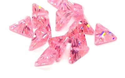 4x4mm Circón Rosa Francia Triángulo (Un)1