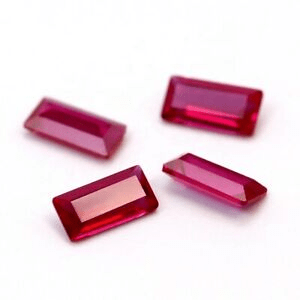 6x3mm Rubí Sintético Baguette (Un)
