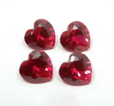 8x8mm Rubí Sintético Corazón (Un)