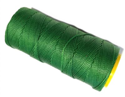 Hilo 100% Poliéster Encerado Verde (Rollo 50 gramos)