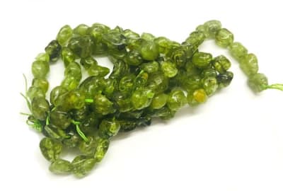 Peridot Natural Mini Nugget 7mm (Tira)