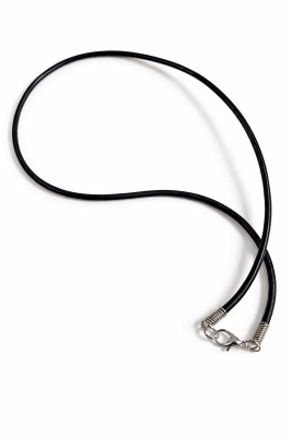 Collar Cuero Negro 3mm Broche (Tira)1