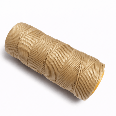 Hilo 100% Poliéster Encerado Café Claro A1173 (Rollo 50 gramos)